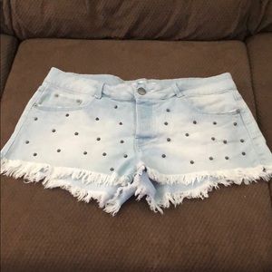 No Boundaries denim shorts